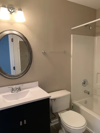 $2,300 | 2454 Frost Drive, Unit 2454, Aurora, IL 60503
