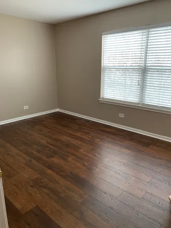 $2,300 | 2454 Frost Drive, Unit 2454, Aurora, IL 60503