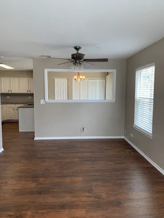 $2,300 | 2454 Frost Drive, Unit 2454, Aurora, IL 60503