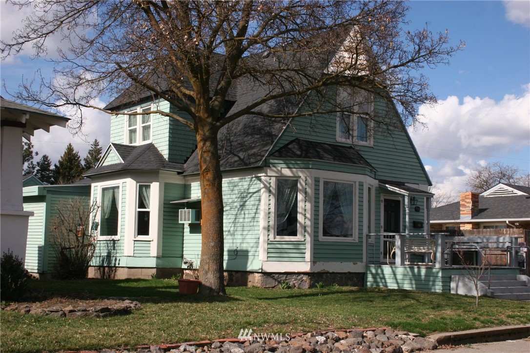606 West Main Avenue Ritzville, WA 99169 - Photo 2 of 24