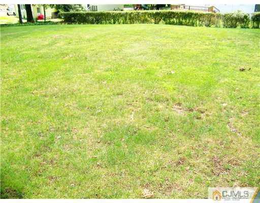 16 Clearview Road East Brunswick, NJ 08816 - Photo 25 of 25 Gallery Image 25