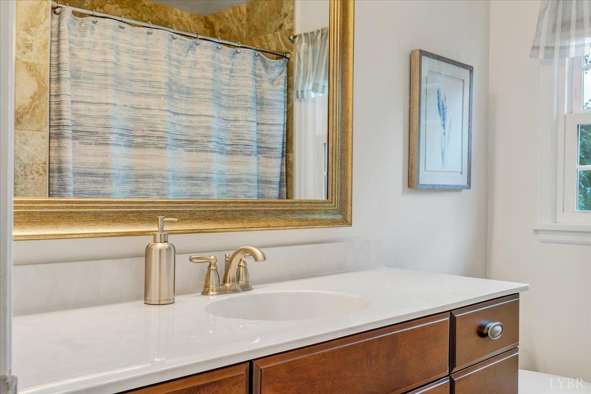 21 Queen Regent Court Blue Ridge, VA 24064 - Photo 55 of 82 Gallery Image 55