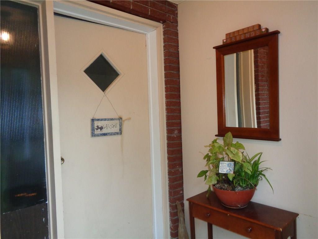 5595 Aiken Road McKees Rocks, PA 15136 - Photo 4 of 14