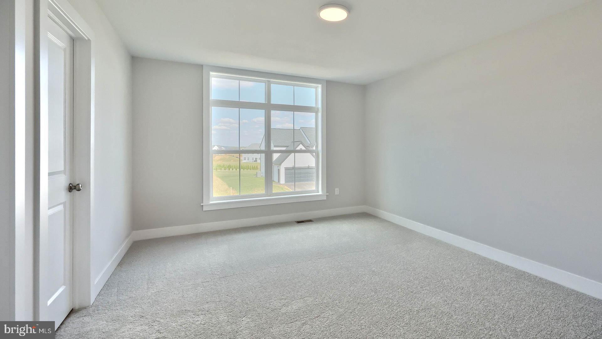 821 Sunset Boulevard Annville, PA 17003 - Photo 28 of 36 an empty room with a window