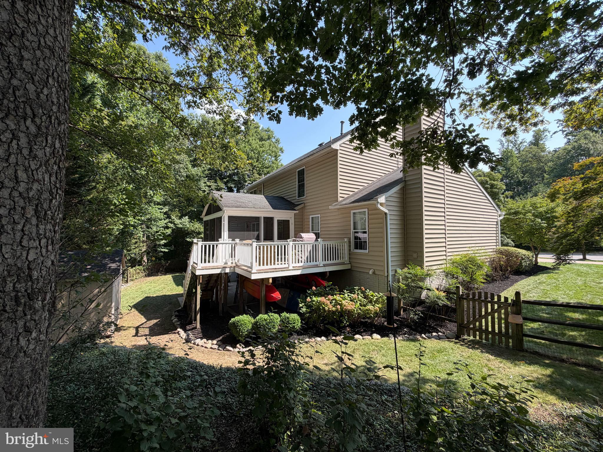 6256 Martin Road Columbia, MD 21044 - Photo 2 of 3 Back side