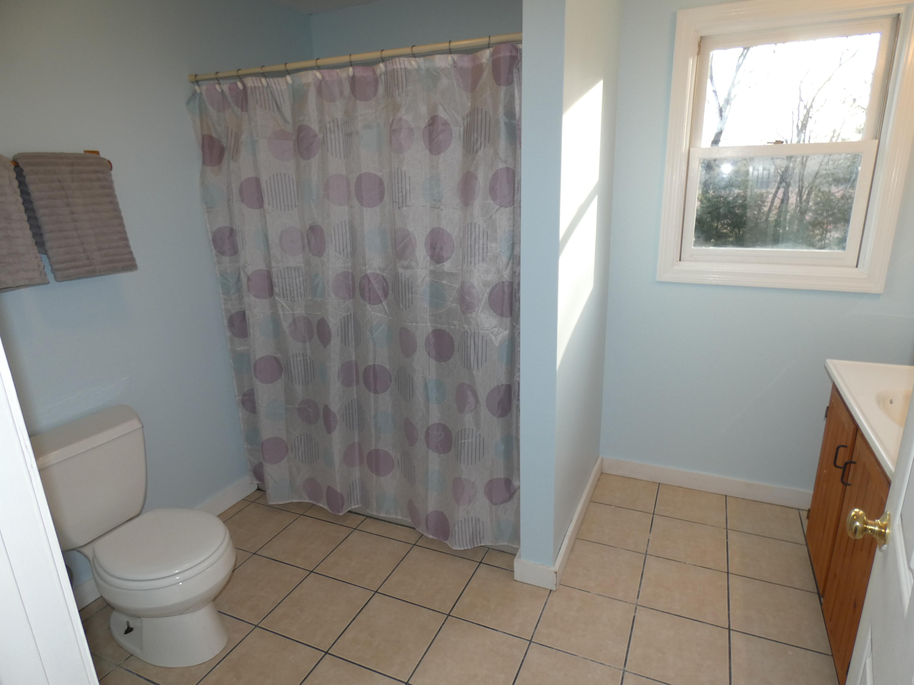 627 Harrison Road Naples, ME 04055 - Photo 31 of 36 2nd Floor Bathroom