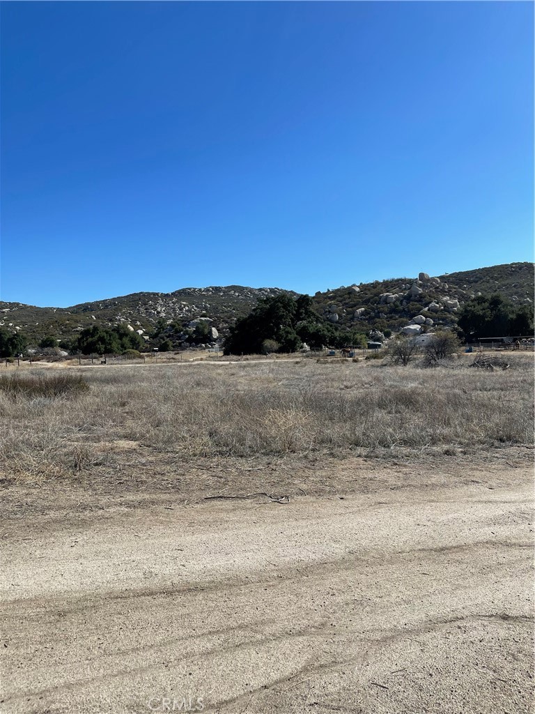 1718 Milpas Road Hemet, CA 92544 - Photo 14 of 18 View of parcel.
