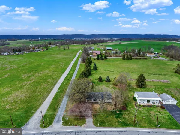 a view of lake with houses