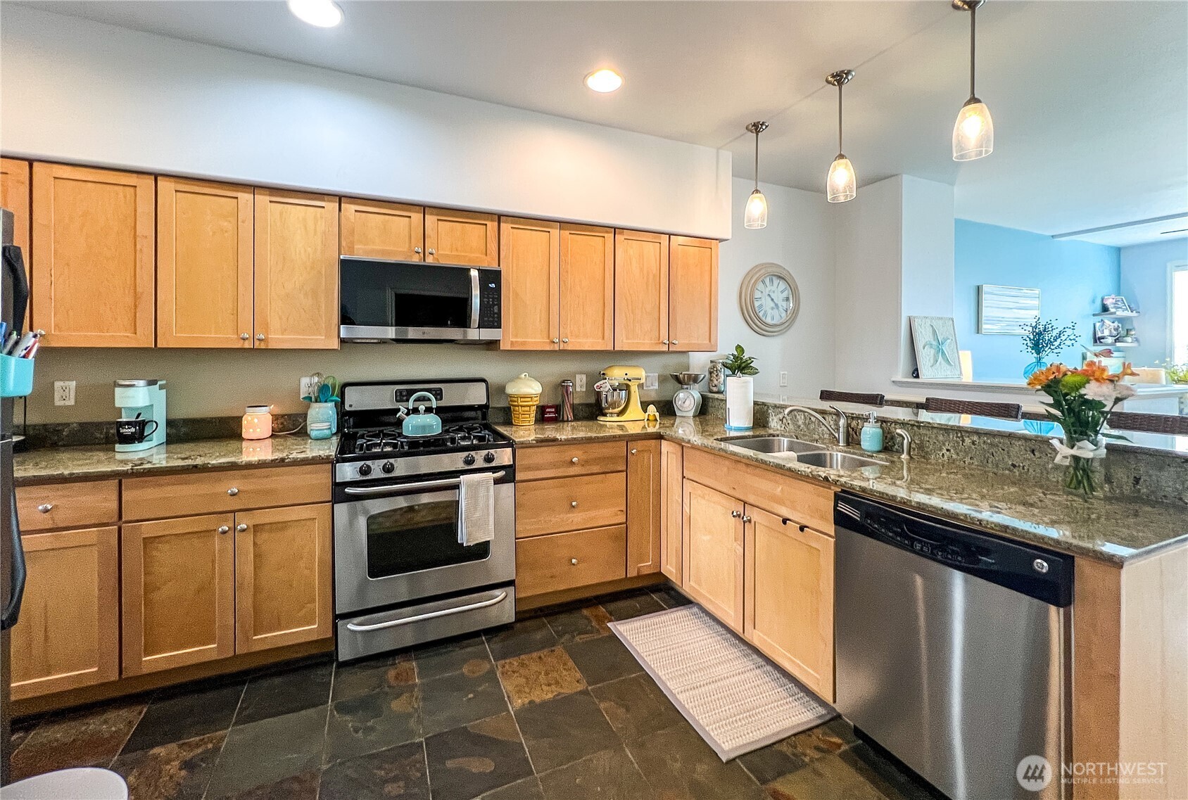 4823 Alderson Road, Unit 207 Blaine, WA 98230 - Photo 8 of 27