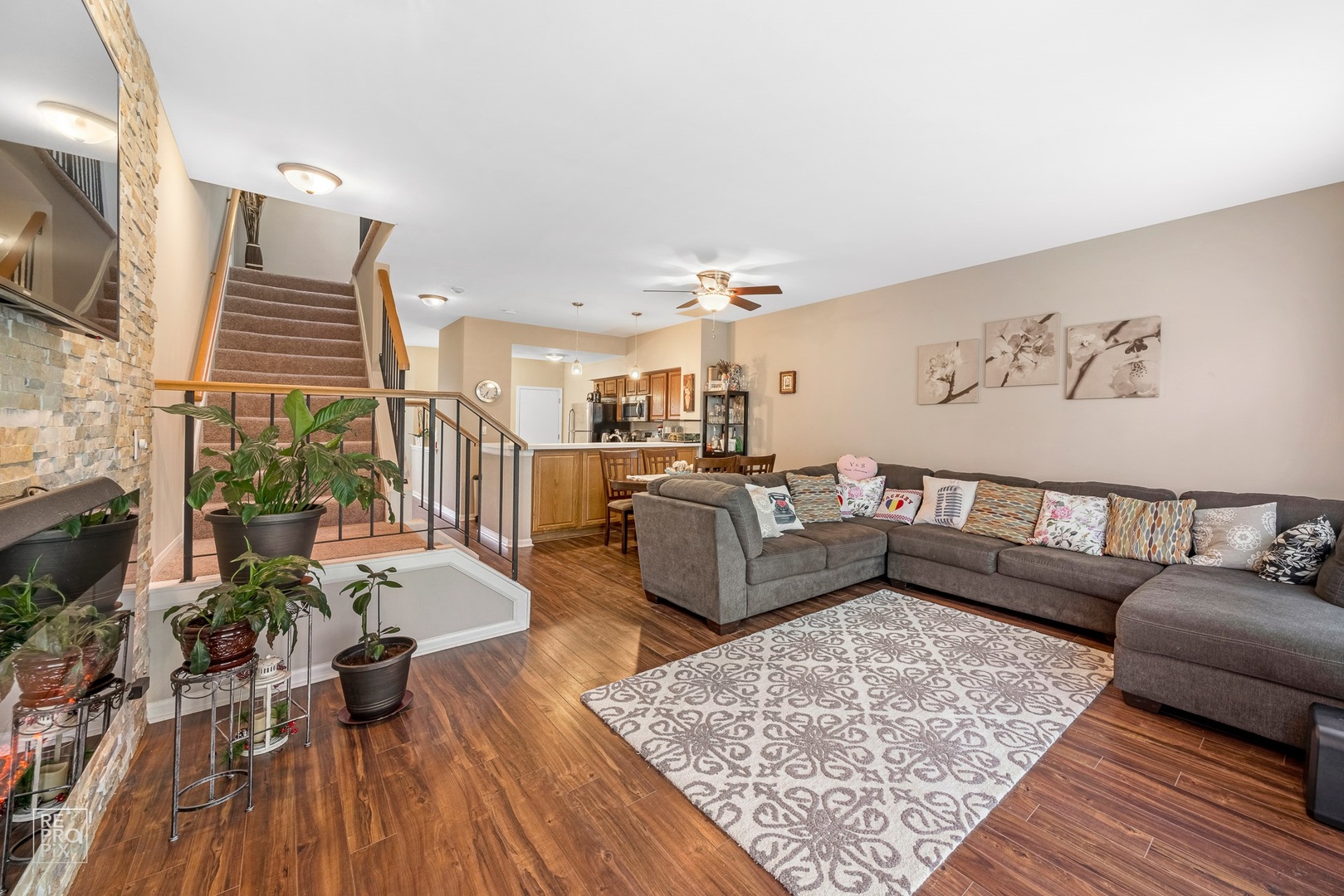 8126 Ripple Ridge Darien, IL 60561 - Photo 2 of 14