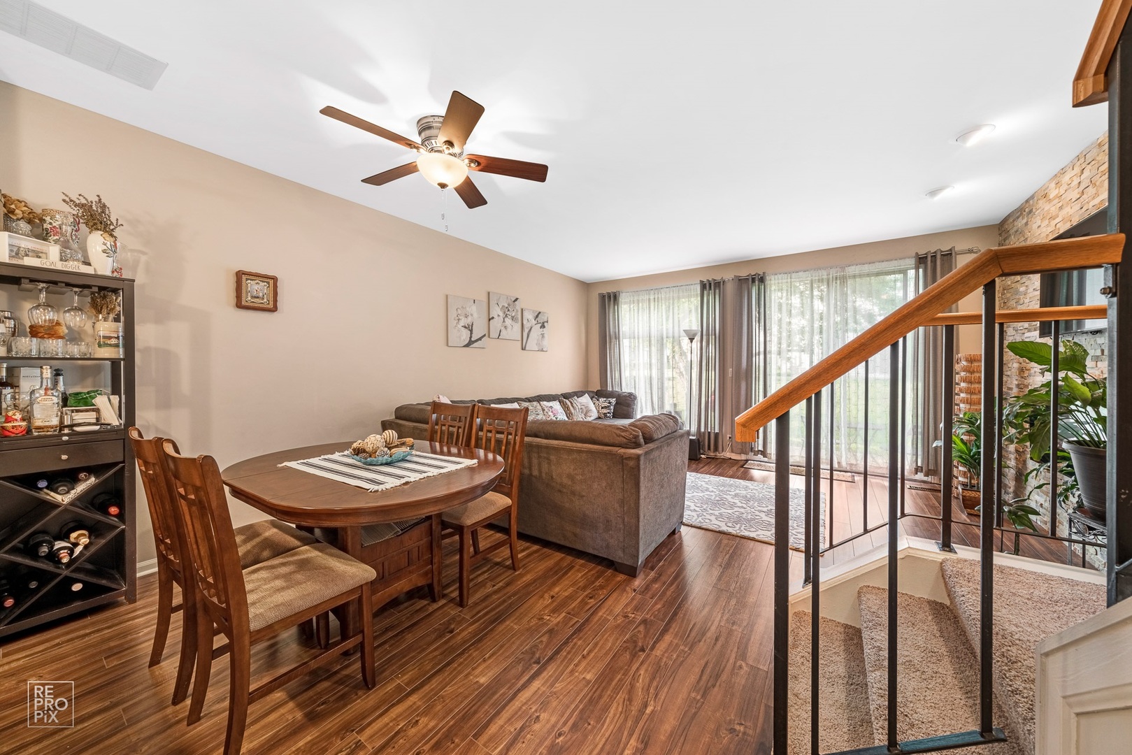 8126 Ripple Ridge Darien, IL 60561 - Photo 4 of 14