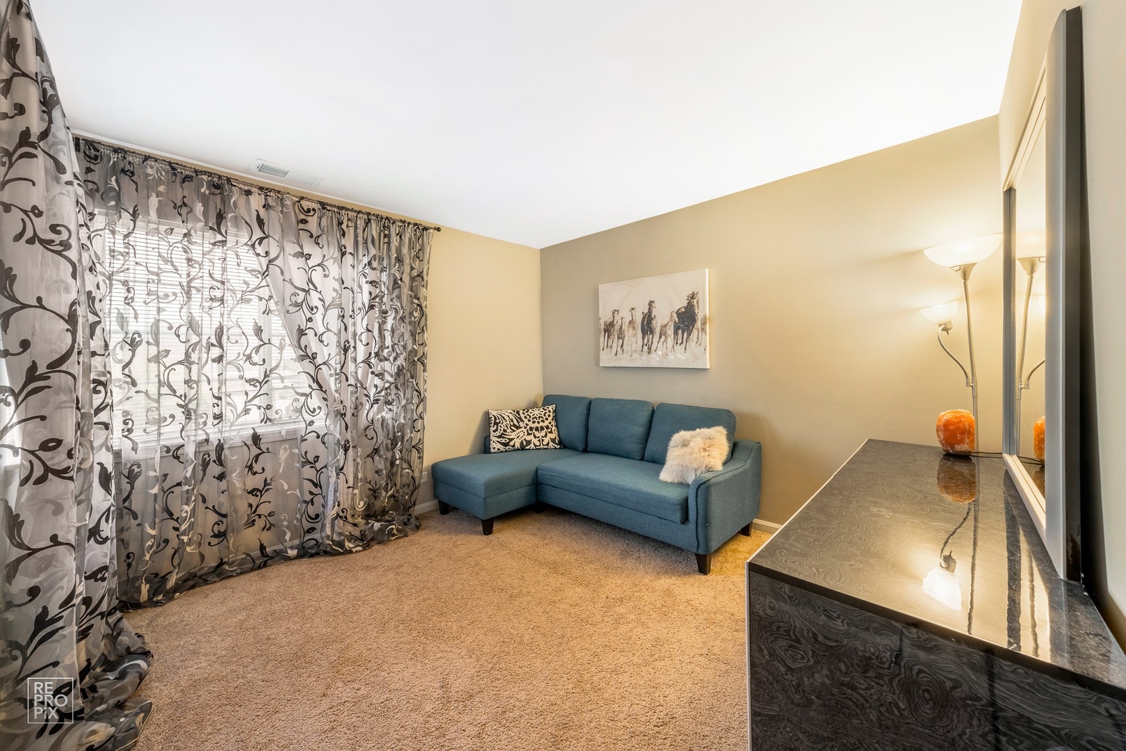8126 Ripple Ridge Darien, IL 60561 - Photo 8 of 14
