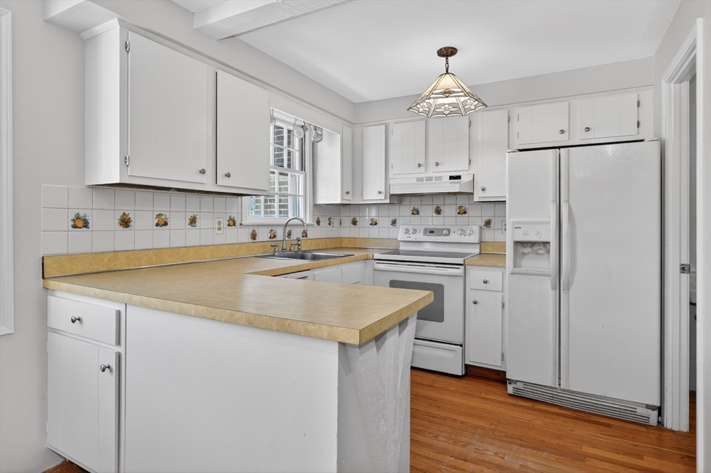 15 Cannongate Road, Unit 34 Tyngsborough, MA 01879 - Photo 7 of 26