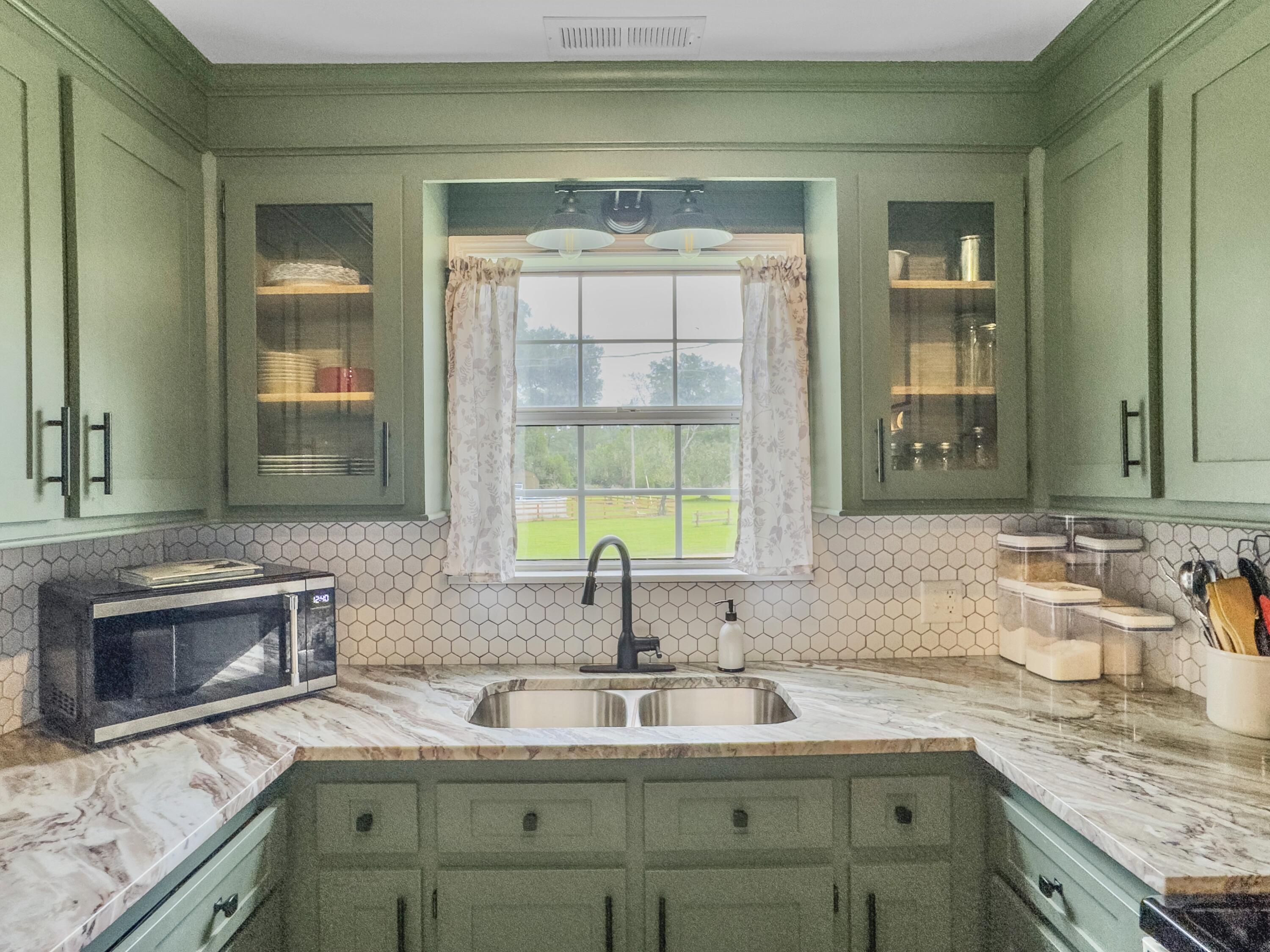 416 Jelly Rolls Road Moncks Corner, SC 29461 - Photo 12 of 31 Kitchen