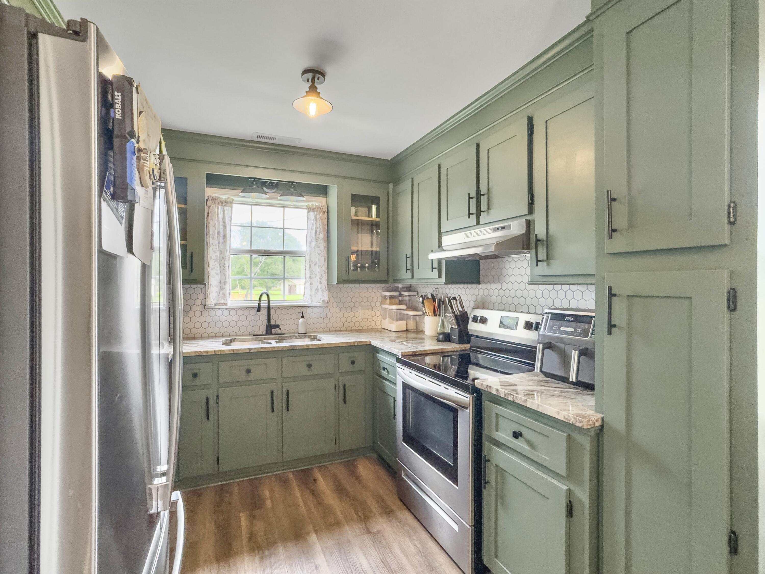 416 Jelly Rolls Road Moncks Corner, SC 29461 - Photo 13 of 31 Kitchen