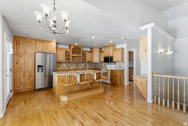 12758 Marks Way Riverton, UT 84065 - Photo 8 of 60