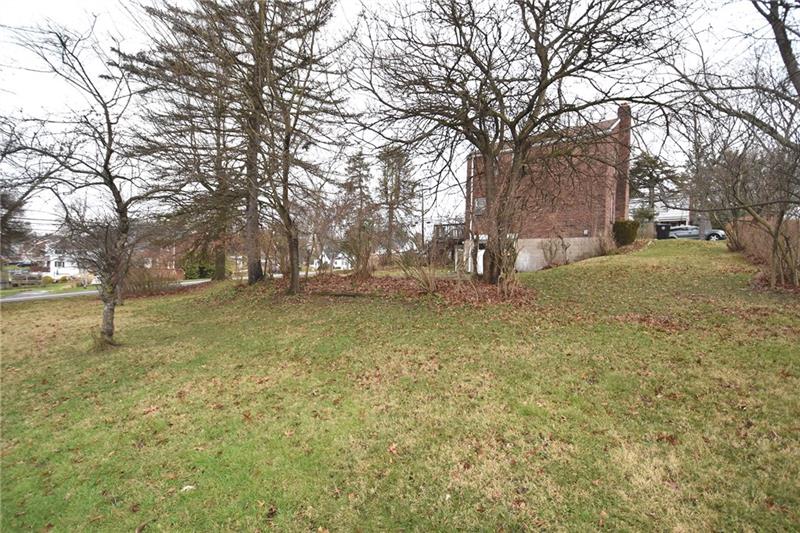502 Patterson Road Bethel Park, PA 15102 - Photo 16 of 17 Gallery Image 16