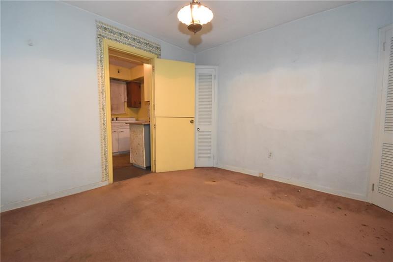 502 Patterson Road Bethel Park, PA 15102 - Photo 5 of 17 Gallery Image 5