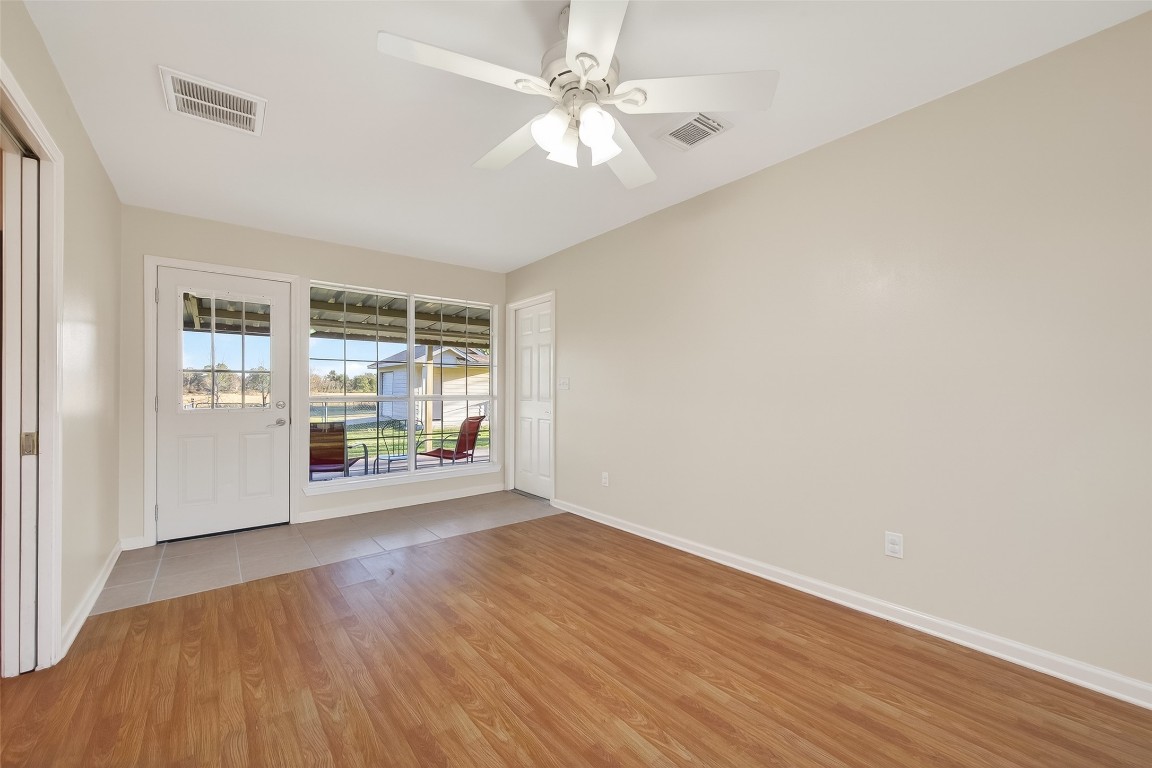 12415 Roesler Road Needville, TX 77461 - Photo 15 of 49 Sun Room