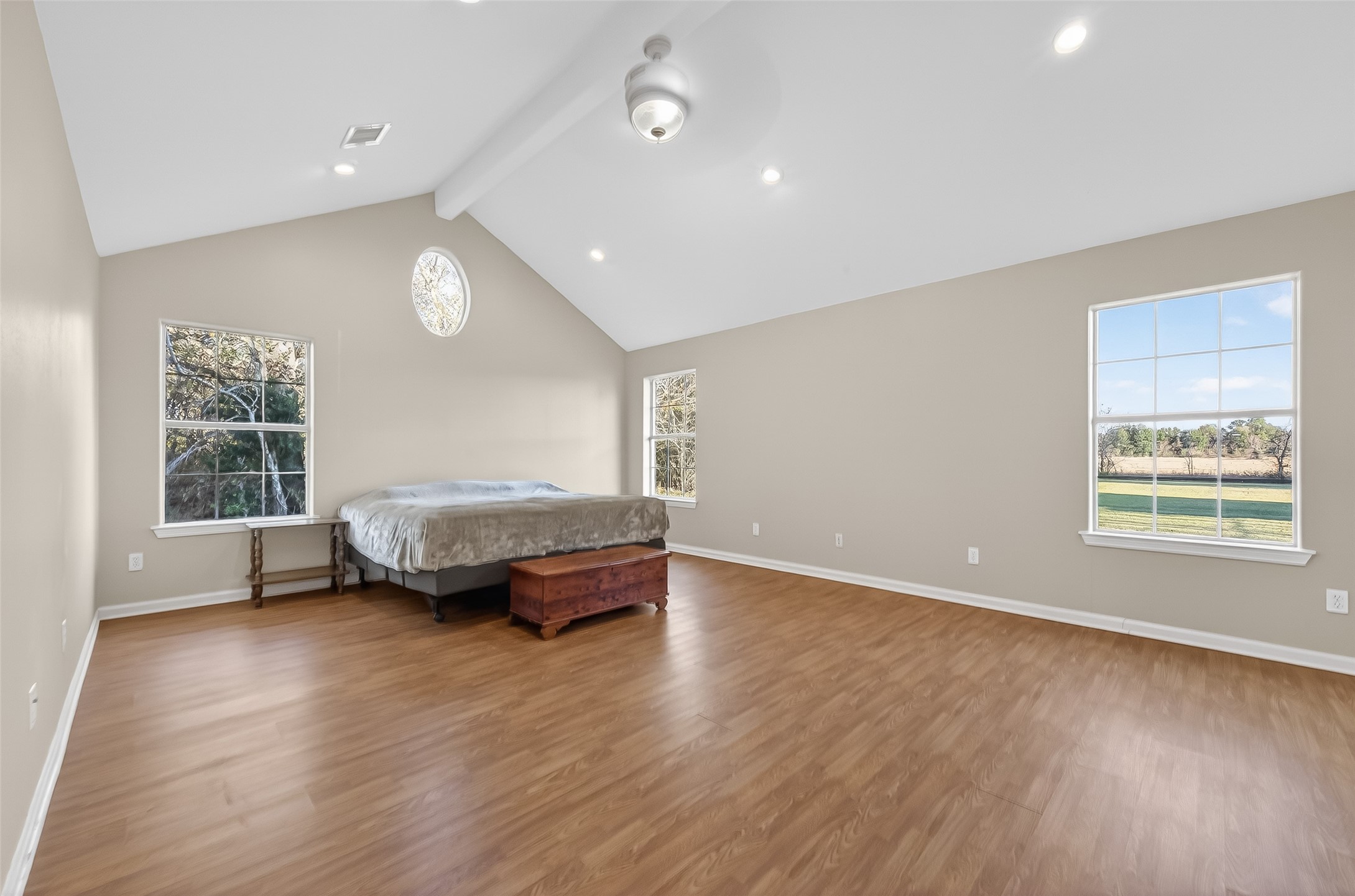 12415 Roesler Road Needville, TX 77461 - Photo 24 of 46 an empty room with window