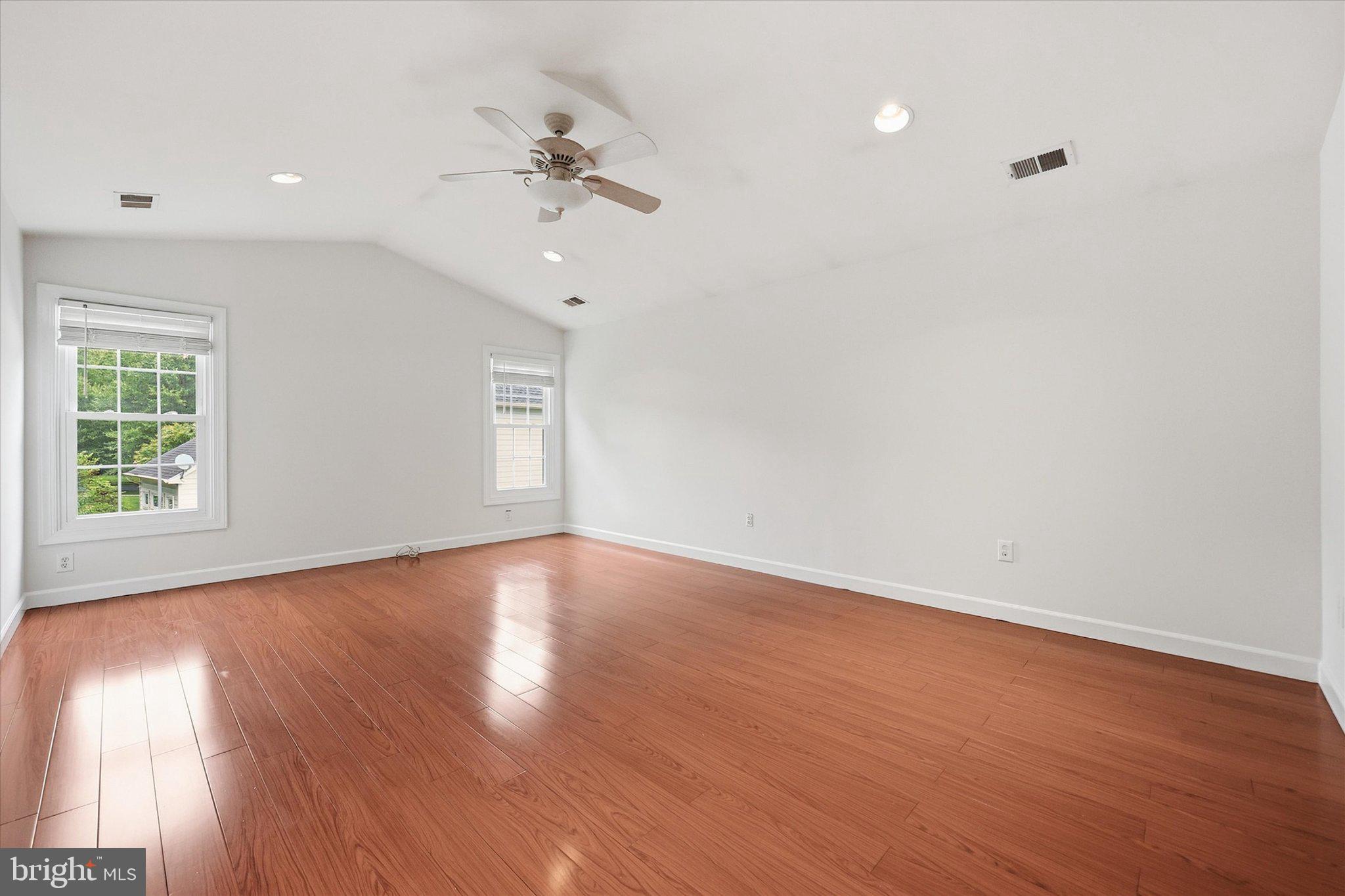 4509 Random Ridge Circle Olney, MD 20832 - Photo 25 of 54 Primary Bedroom