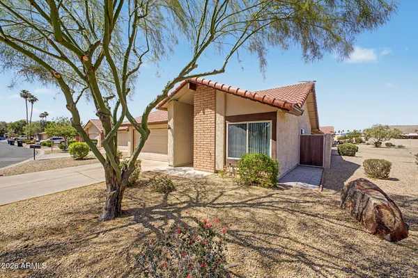$380,000 | 5212 East Tamblo Drive, Phoenix, AZ 85044