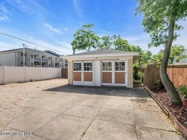 $325 | Park Avenue, Unit GARAGE, Asbury Park, NJ 07712