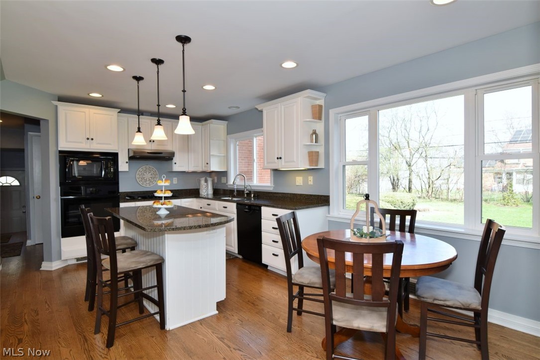 20815 Colby Road Shaker Heights, OH 44122 - Photo 10 of 25