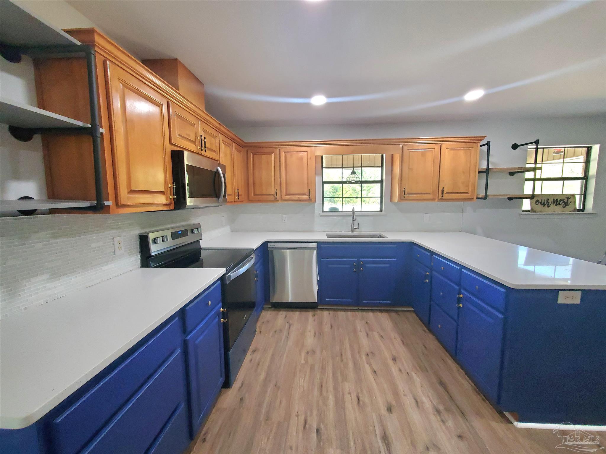 454 Elsie Davis Road Century, FL 32535 - Photo 11 of 29 Gallery Image 11