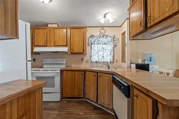 $235,000 | 1990 Crystal Lane, St. Cloud, FL 34769