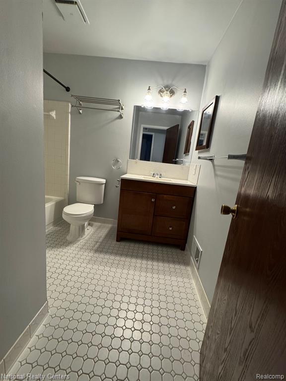 28239 Raleigh Crescent Drive Chesterfield, MI 48051 - Photo 7 of 9