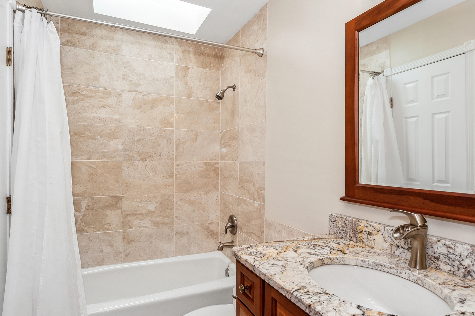1745 Telegraph Road Bannockburn, IL 60015 - Photo 20 of 38 Gallery Image 20
