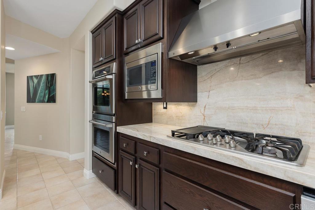 3569 Gorge Place Carlsbad, CA 92010 - Photo 17 of 47