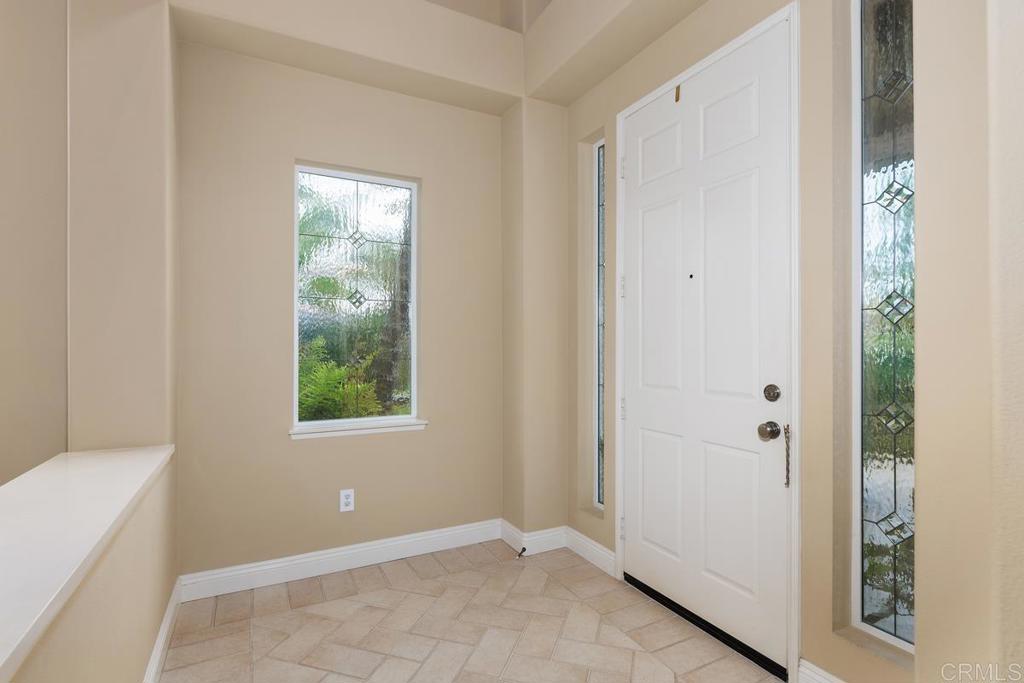 3569 Gorge Place Carlsbad, CA 92010 - Photo 8 of 47