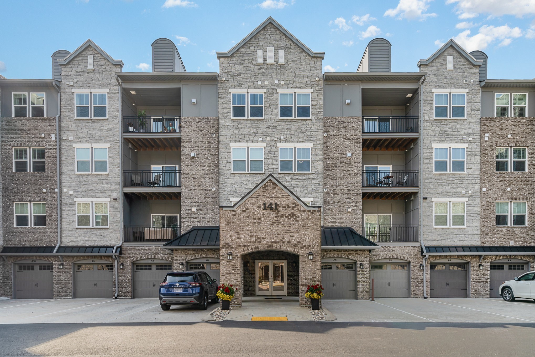 141 Saundersville Road, Unit 1308 Hendersonville, TN 37075 - Photo 1 of 25