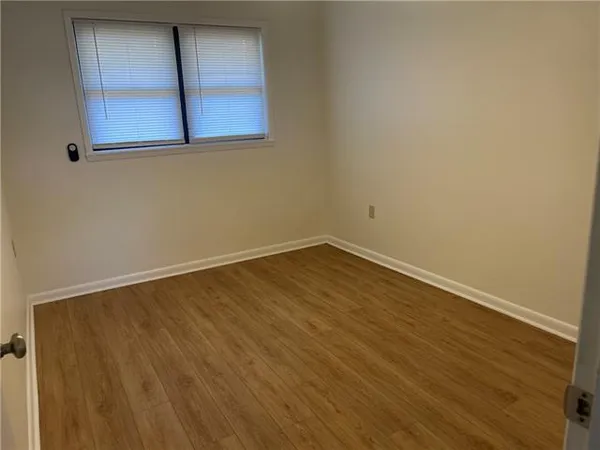 $2,000 | 554 Stratford Drive, Harahan, LA 70123