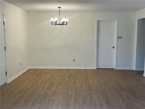 $2,000 | 554 Stratford Drive, Harahan, LA 70123