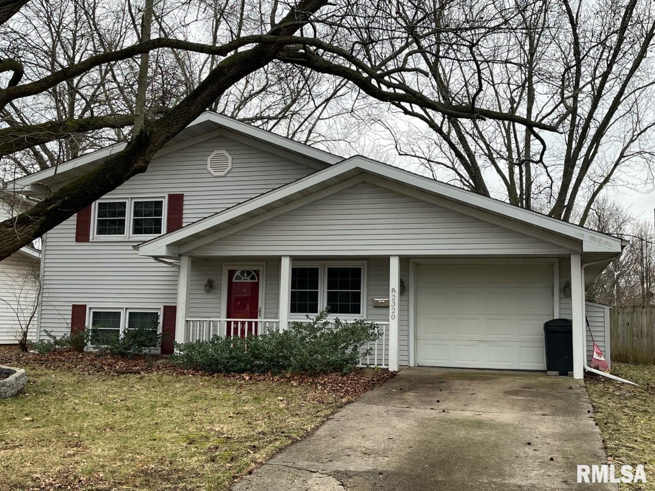 2320 Makemie Avenue Springfield, IL 62704 - Photo 1 of 24