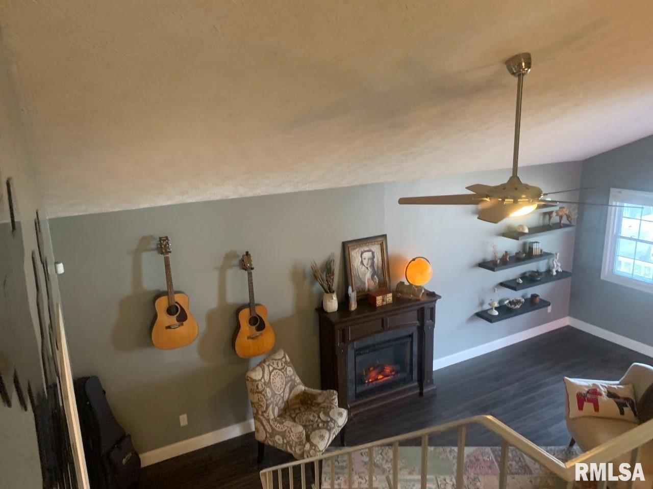 2320 Makemie Avenue Springfield, IL 62704 - Photo 7 of 24