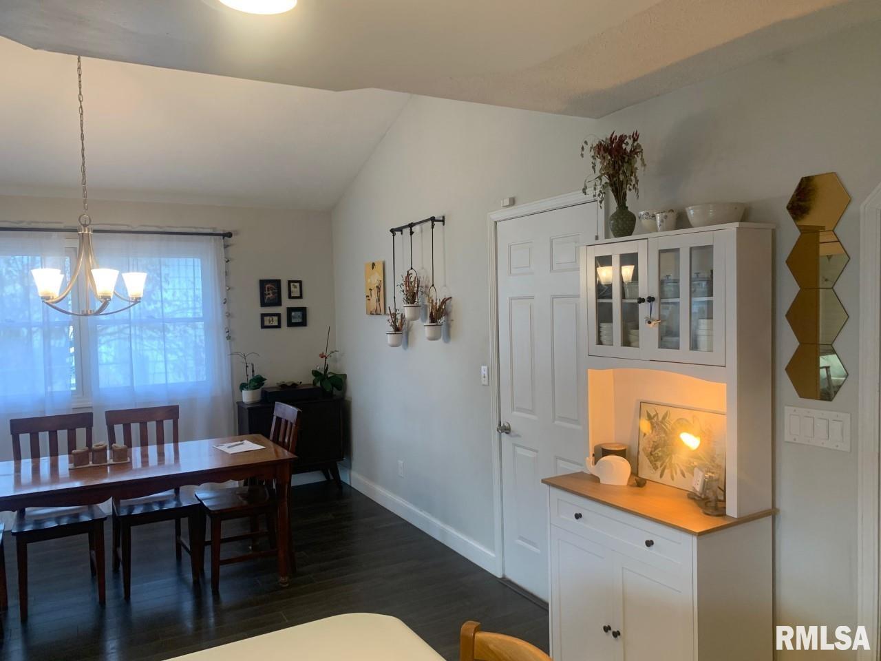 2320 Makemie Avenue Springfield, IL 62704 - Photo 9 of 24