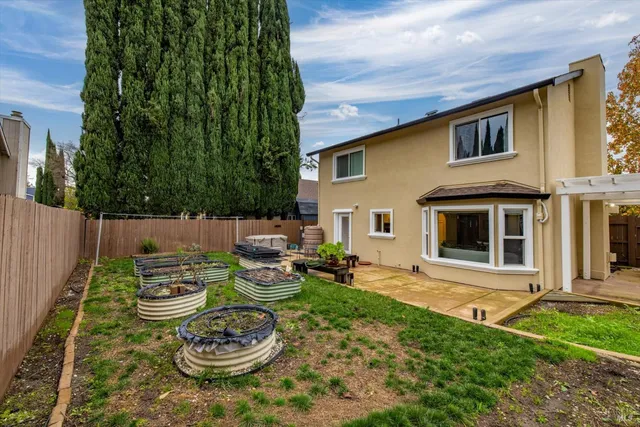 $548,000 | 207 Dogwood Court, Vacaville, CA 95687