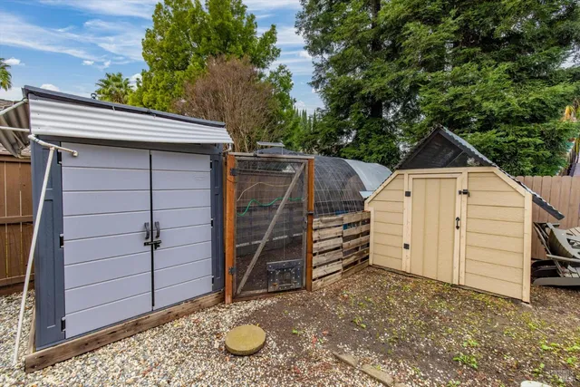 $548,000 | 207 Dogwood Court, Vacaville, CA 95687