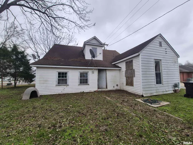 $42,500 | 117 Monroe Street, Golconda, IL 62938