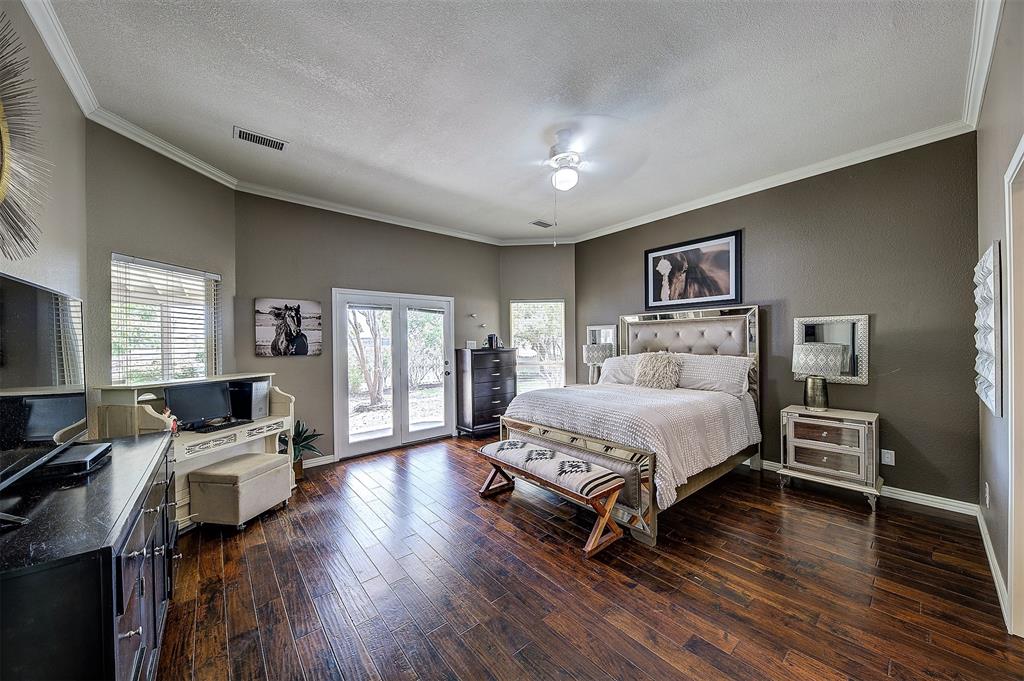 10609 Jackson Road Krum, TX 76249 - Photo 11 of 38