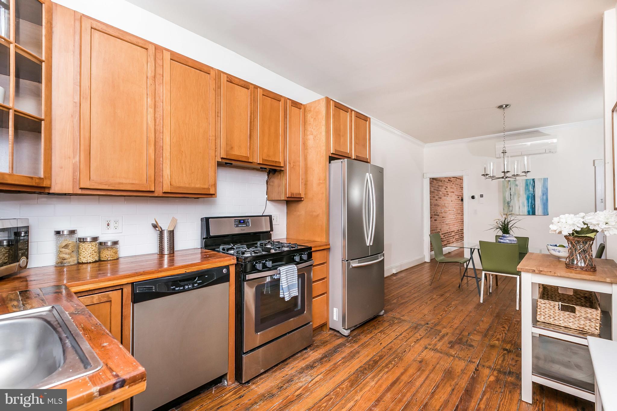 3236 Keswick Road Baltimore, MD 21211 - Photo 12 of 37 Stainless Steel Apps & Reclaimed Wood Counters