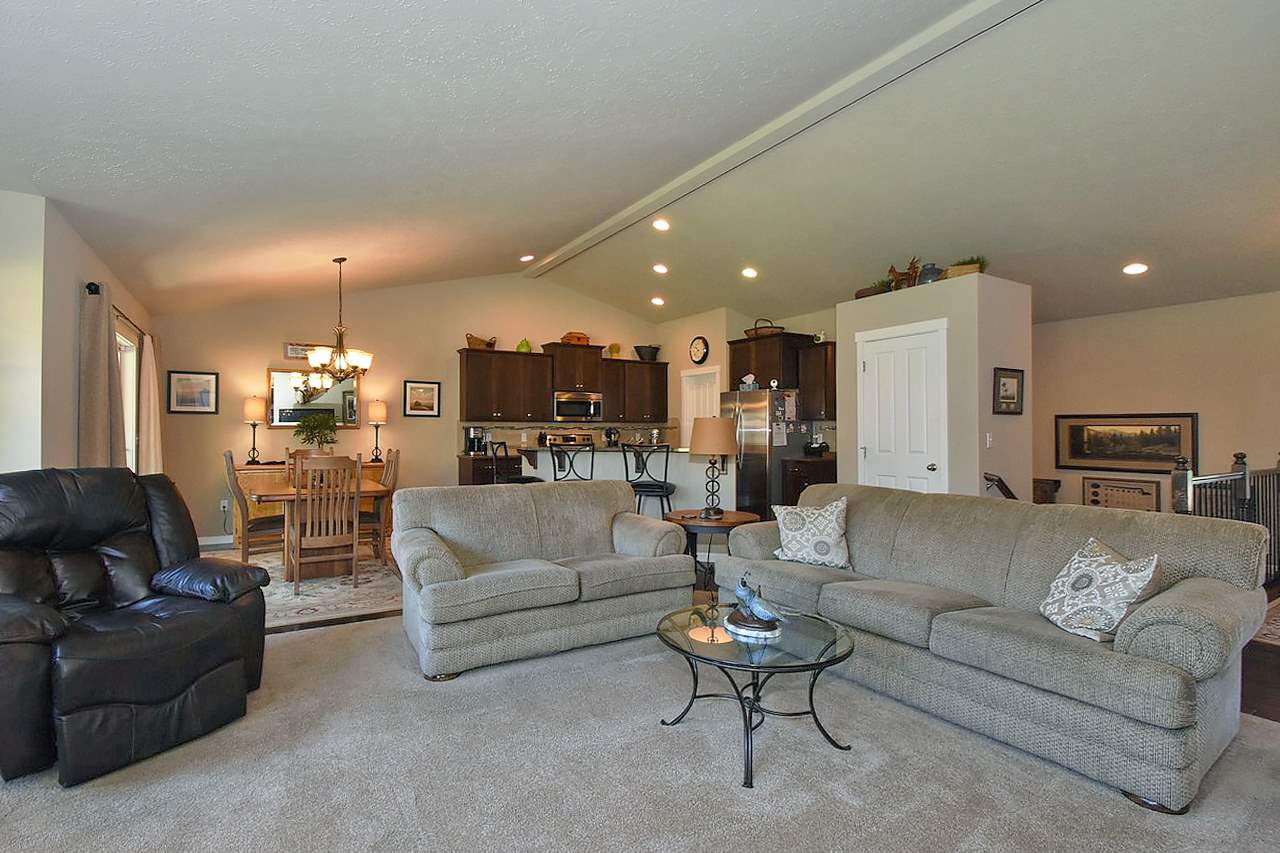 716 Erica Court Spokane, WA 99208 - Photo 4 of 20 Gallery Image 4