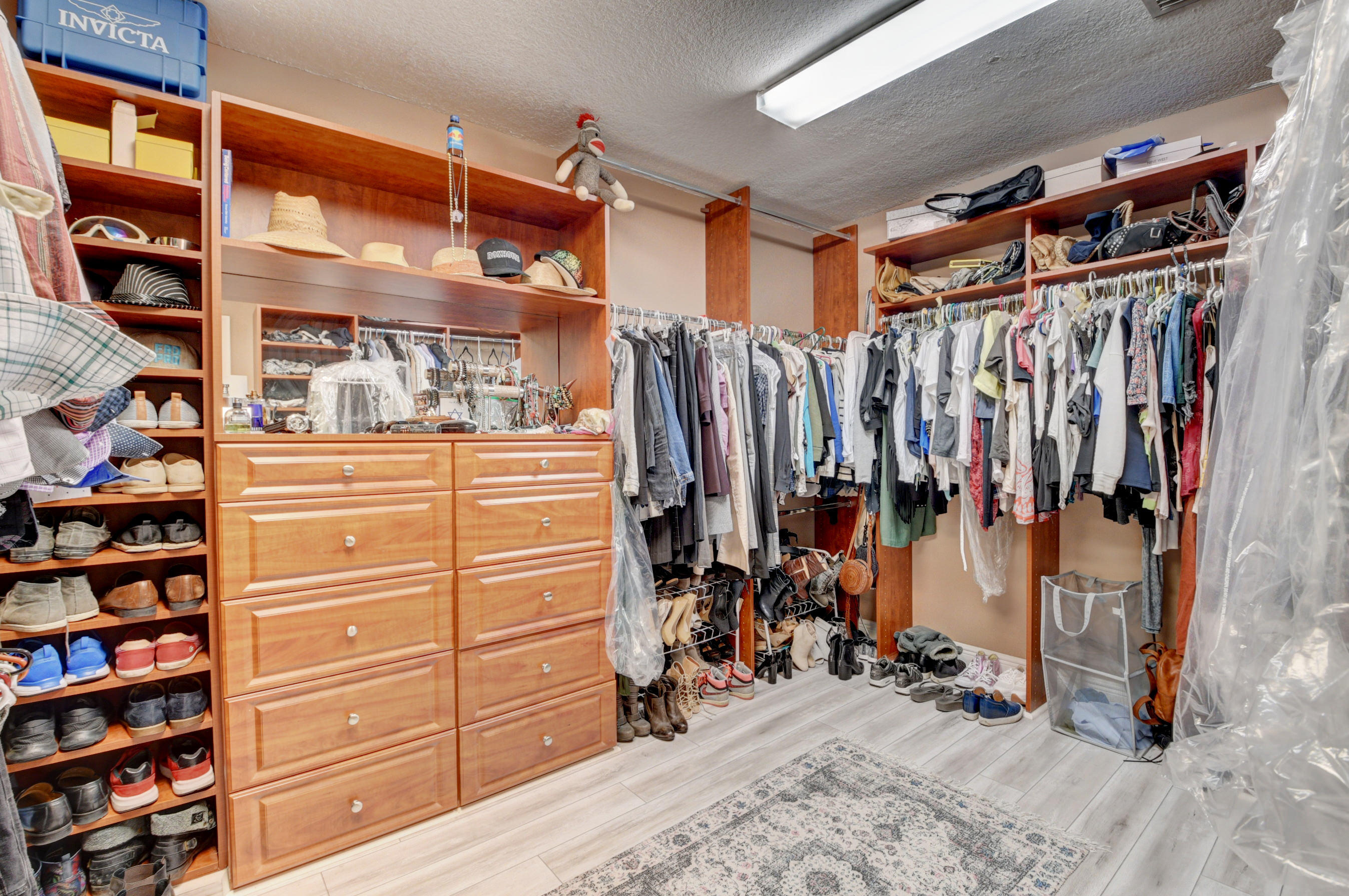 2802 Dunlin Road Delray Beach, FL 33444 - Photo 25 of 37 Huge Walk-in Closet