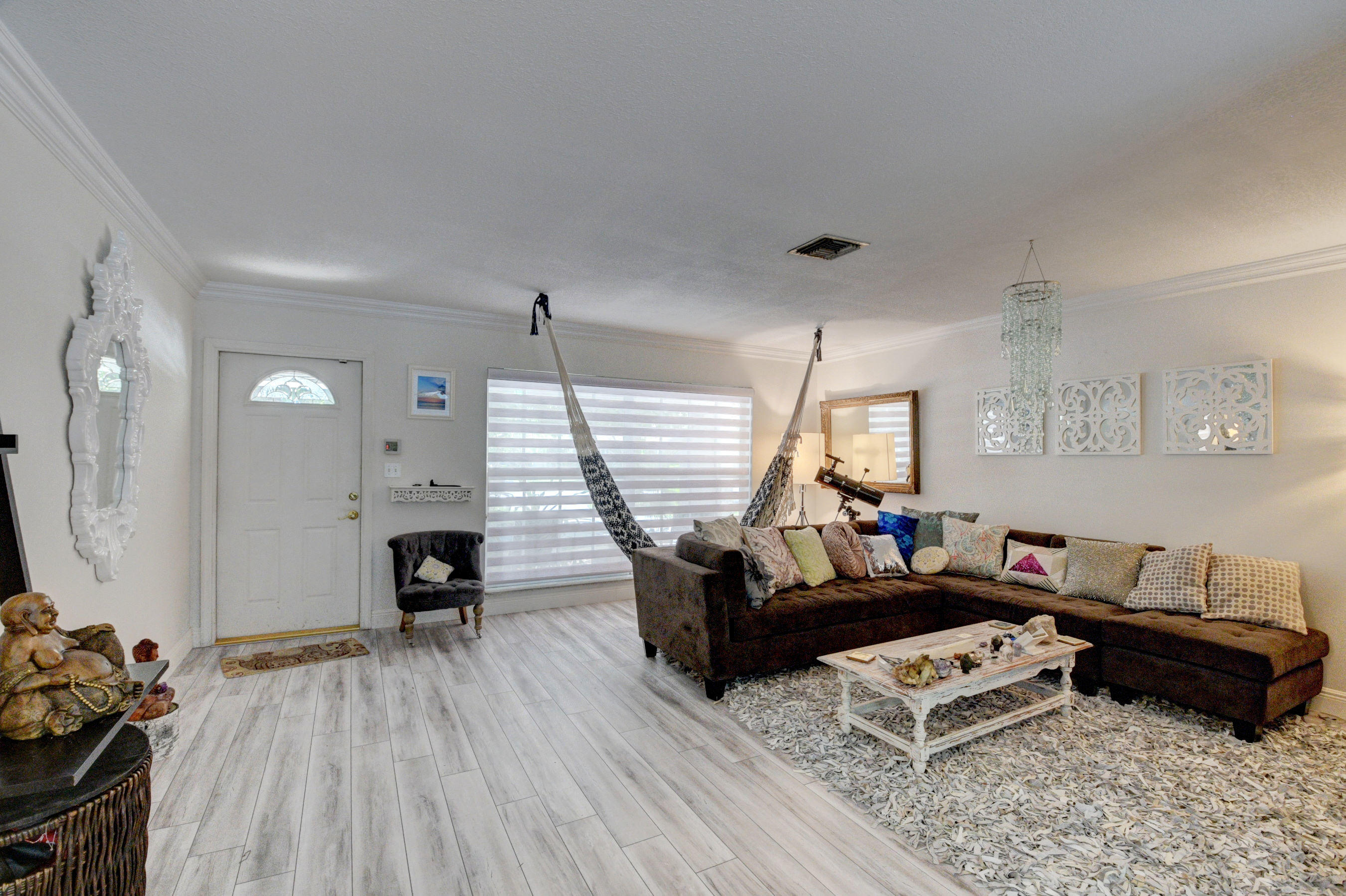 2802 Dunlin Road Delray Beach, FL 33444 - Photo 3 of 37 Living Room