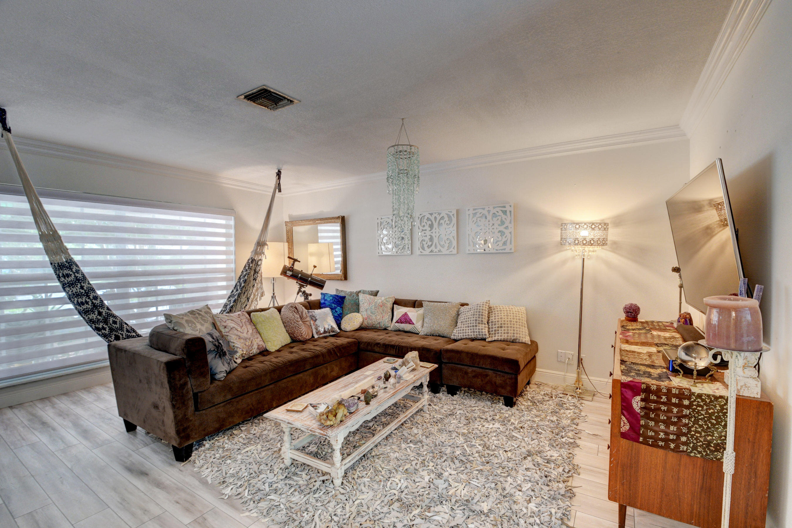 2802 Dunlin Road Delray Beach, FL 33444 - Photo 7 of 37 21_dsc_4897_898_899_900_901