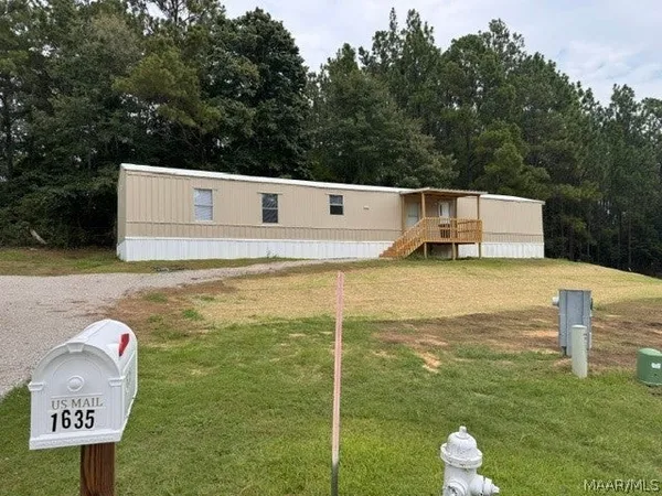 $1,050 | 1635 Pine Lake Drive, Prattville, AL 36067